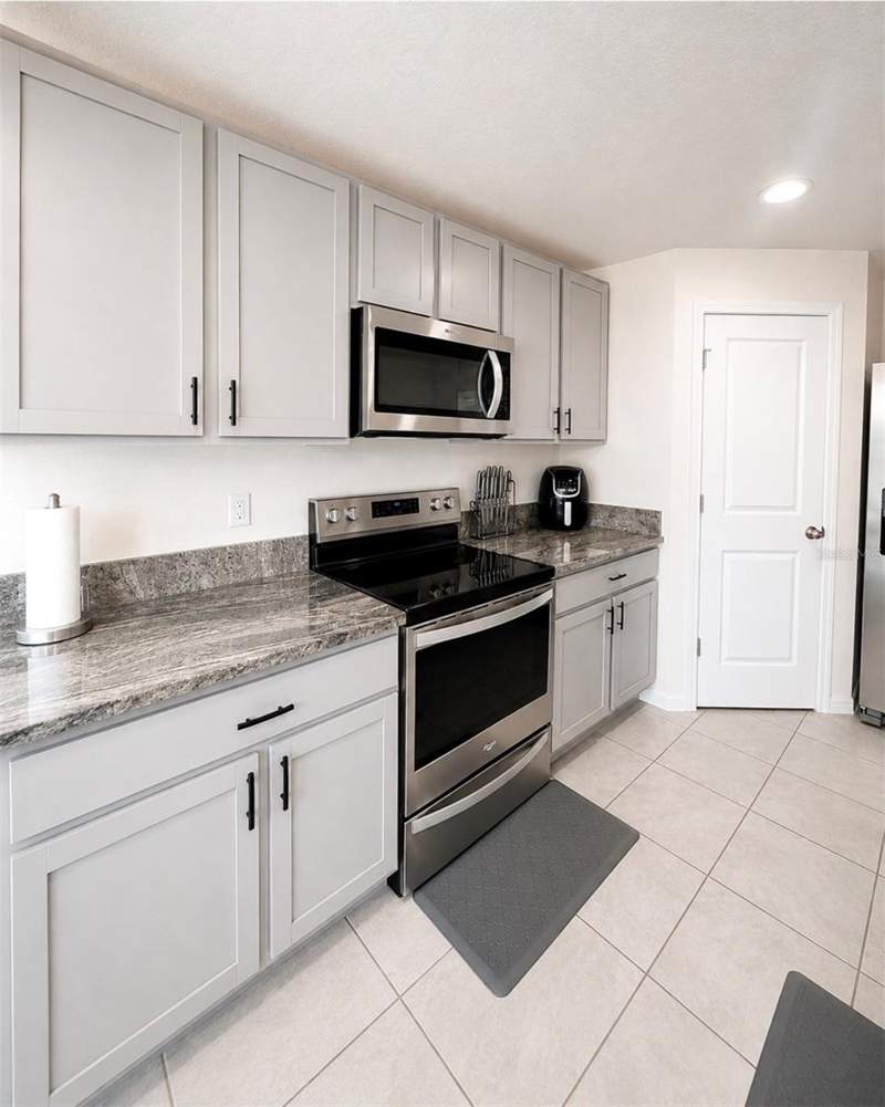 4 bedroom Single Family Residence at 3727 Capri Coast Drive, North Park Isle Ph 1B 1C & 1D, Plant City — photo 3