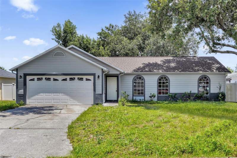 525 CARLSBAD DRIVE home for sale in Poinciana Village 1 Nbhd 1 South Poinciana