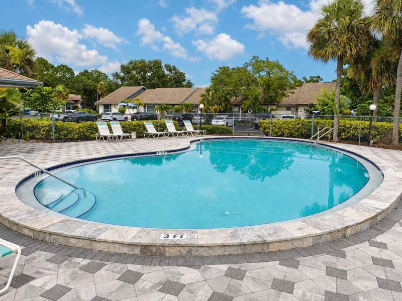 2 bedroom Villa at 3962 La Costa Lane, Belle Oak Villas, Largo — photo 2
