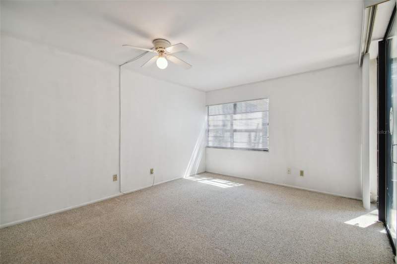 2 bedroom Condominium at 12300 Vonn Road #3102, Villas De Golf Condo, Largo — photo 5
