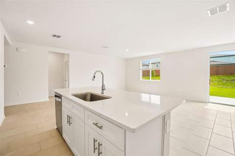 12574 Hourglass Way, Dade City FL - photo 13 of 34