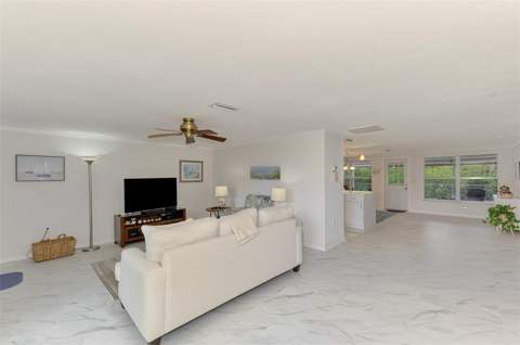 1460 Cortes Drive, Englewood FL - photo 7 of 49