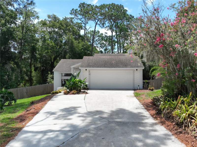 4 bedroom Single Family Residence at 1215 DUNCAN COURT, WEKIVA HILLS SEC 08, LONGWOOD — photo 1