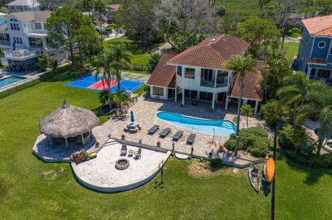1632 Sea Breeze Drive, Tarpon Springs FL - photo 7 of 96