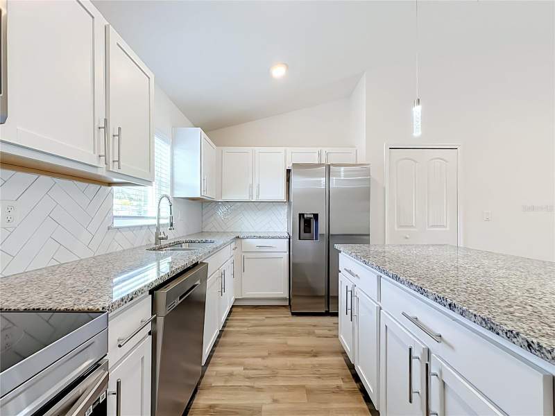 3 bedroom Single Family Residence at 240 Bird Of Paradise Drive, Palm Coast Sec 35, Palm Coast — photo 5
