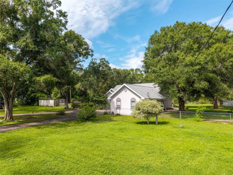 3 bedroom Single Family Residence at 15370 Apache Drive, Unplatted, Thonotosassa — photo 3
