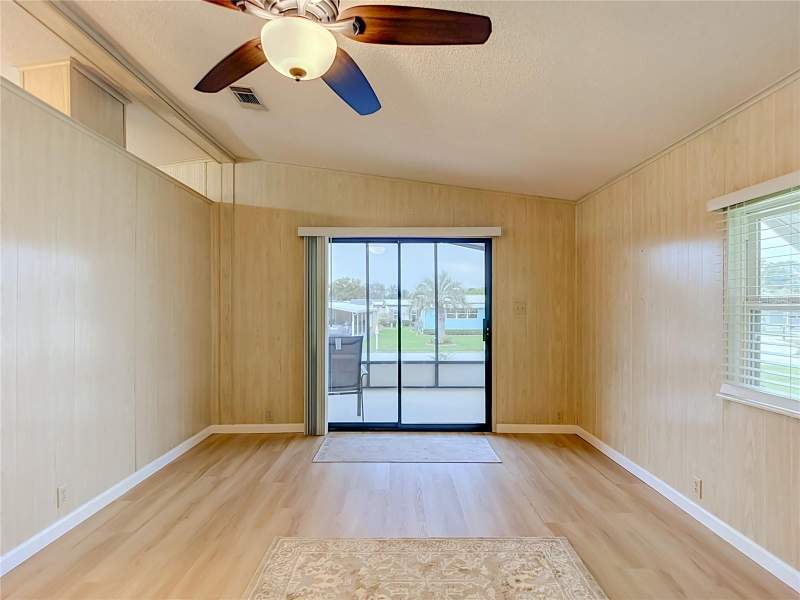 2 bedroom Manufactured Home at 4919 Blanco Drive, Casa Del Sol, Zephyrhills — photo 5