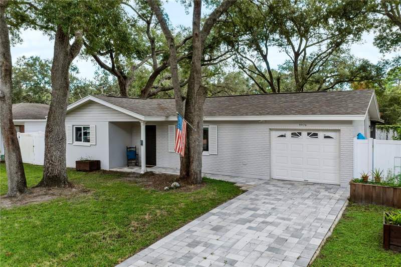 9976 56TH AVENUE home for sale in Bay Pines