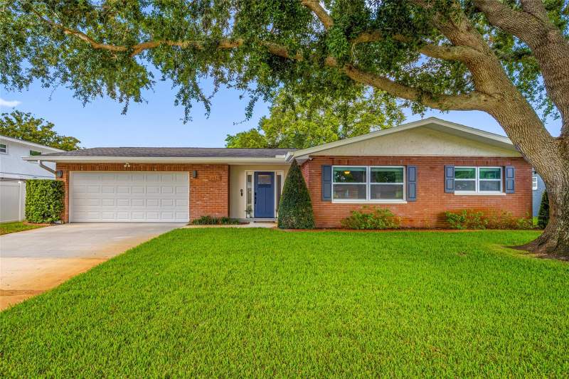 4 bedroom Single Family Residence at 2034 58th Lane, Greenbrook Estates, Clearwater — photo 2