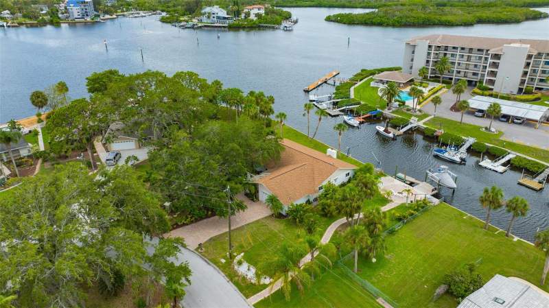 8143 CHANNEL DRIVE home for sale in Harbor Isles