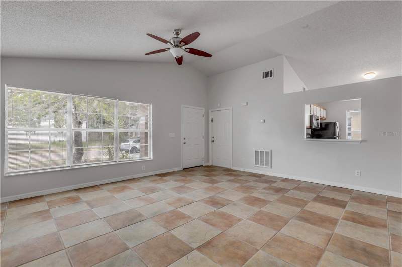 3 bedroom Single Family Residence at 5546 REGAL OAK CIRCLE, CLARCONA ESTATES, ORLANDO — photo 5