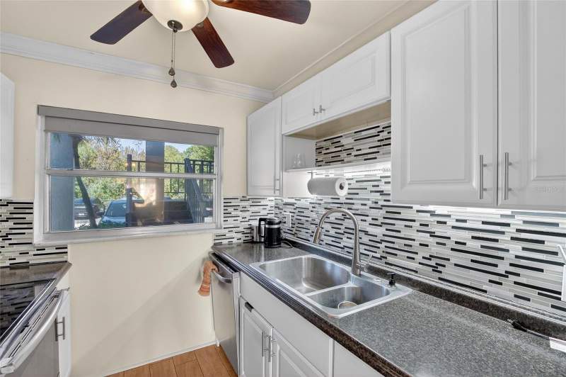2 bedroom Condominium at 1303 S Hercules Avenue #2, Imperial Park Condo, Clearwater — photo 3