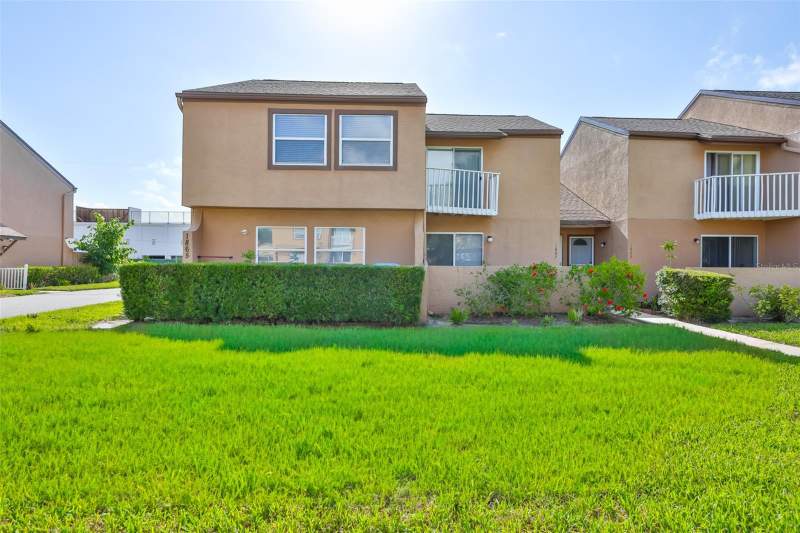 3 bedroom Townhouse at 1865 Clearbrooke Drive, Clearbrooke Twnhs Ph 8, Clearwater — photo 4