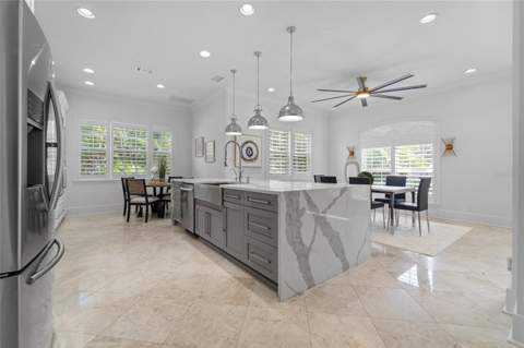 4802 W Beachway Drive, Tampa FL - photo 9 of 47