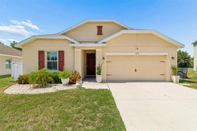 11910 LITTLE VIOLET CIRCLE home for sale in Park Creek