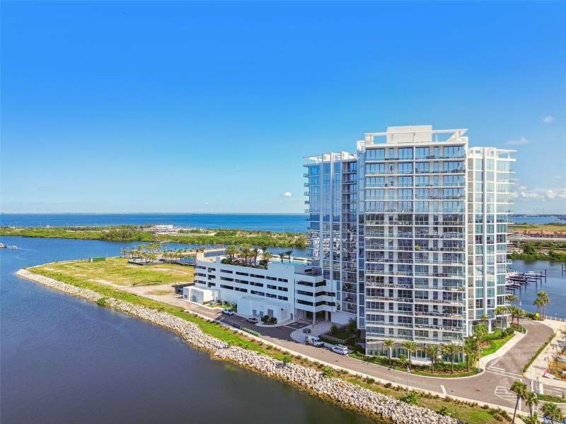 5120 MARINA WAY #15005 home for sale in Marina Pointe East