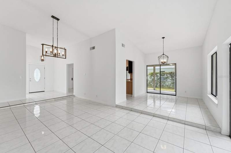 4 bedroom Single Family Residence at 39 Chip Court, Poinciana Village 01 Neighborhood 03 South, Kissimmee — photo 4