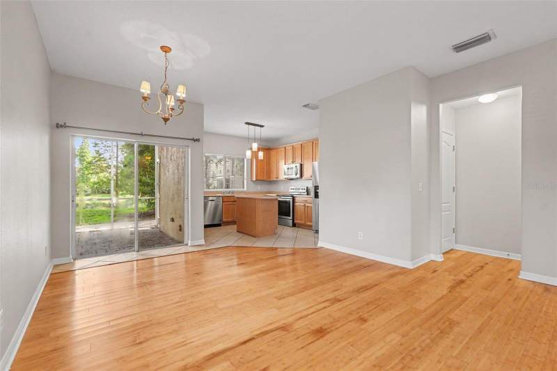 3 bedroom Townhouse at 10536 Shady Falls Court, River Walk, Riverview — photo 3