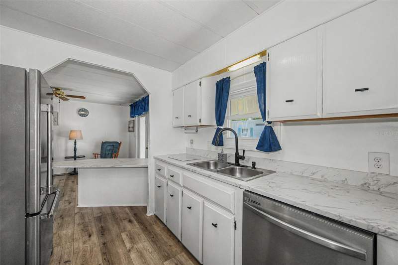 2 bedroom Mobile Home at 39820 US Highway 19 #160, Tarpon Springs, Tarpon Springs — photo 5