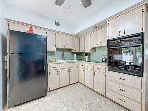 5861 42nd Terrace #1610, Kenneth City FL - photo 10 of 42