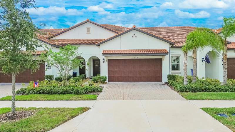 2 bedroom Townhouse at 17538 Holly Well Avenue, Forest Brooke Active Adult Phs, Wimauma — photo 2