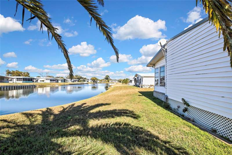 2 bedroom Manufactured Home at 3141 Nantucket Drive, Tanglewood Mobile Village, Holiday — photo 2