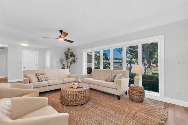 3 bedroom Single Family Residence at 10248 Imperial Point Drive, Imperial Point, Largo — photo 5