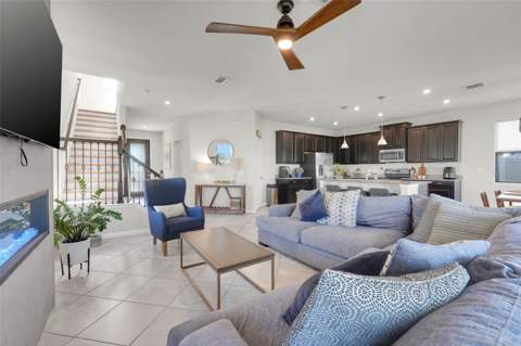 4347 Silver Creek Street, Kissimmee FL - photo 7 of 47