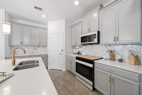 11006 Robert Frost Drive, Winter Garden FL - photo 15 of 44
