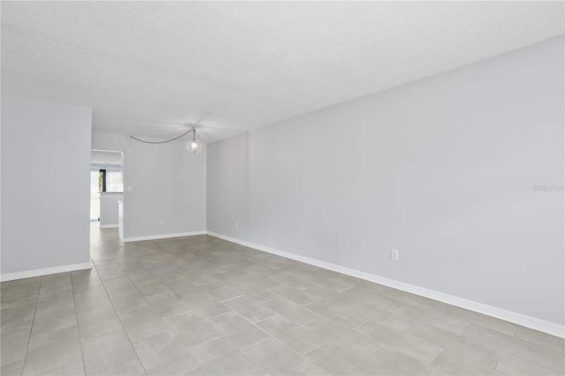 2 bedroom Condominium at 4920 Locust Street #115, Winston Park Northeast, St Petersburg — photo 5