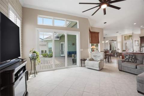 9203 Lake Cypress Loop, Weeki Wachee FL - photo 16 of 79