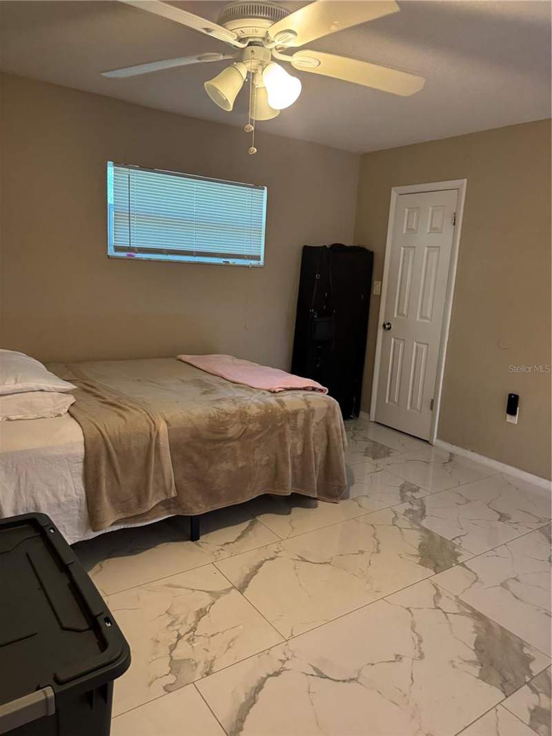5 bedroom Single Family Residence at 1016 Kirk Street, Glenn Oaks, Orlando — photo 4