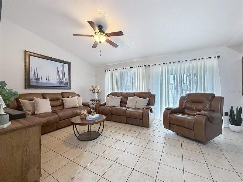 6 bedroom Half Duplex at 522-524 IMPERIAL PLACE, POINCIANA VILLAGE 1 NBHD 1 SOUTH, KISSIMMEE — photo 4