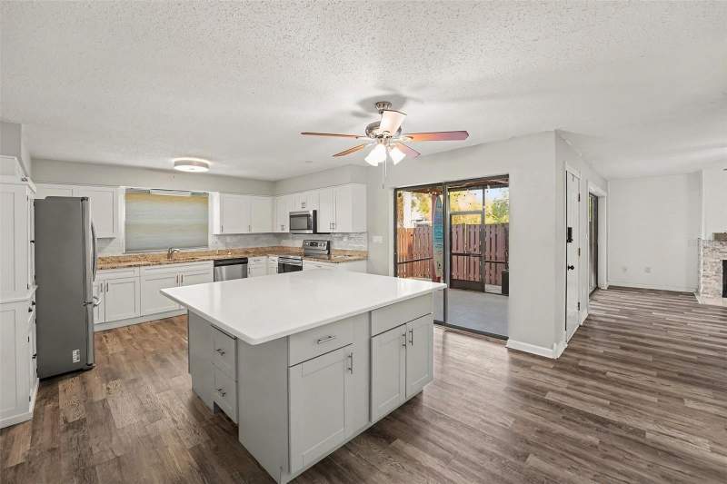 2 bedroom Townhouse at 14521 Catalina Circle, Clearwater Cove, Seminole — photo 4