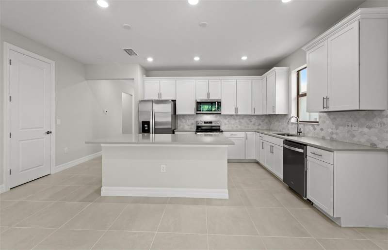 4 bedroom Single Family Residence at 2633 Gabel Oak Drive, Cedar Grove At The Woodlands, North Port — photo 2