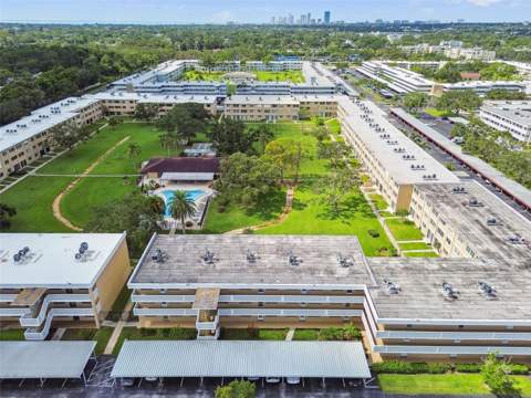 5095 Bay Street #103, St Petersburg FL - photo 24 of 27