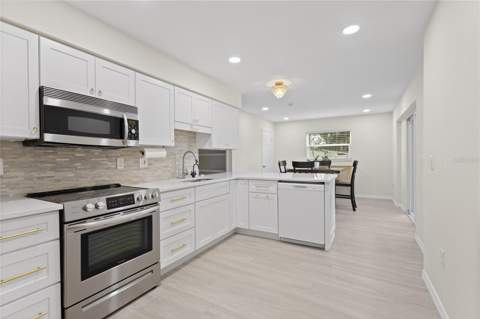 3579 Bali Drive, Sarasota FL - photo 10 of 47