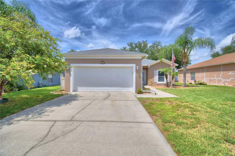 3 bedroom Single Family Residence at 5621 Forest Ridge Drive, Forest Ridge, Winter Haven — photo 4