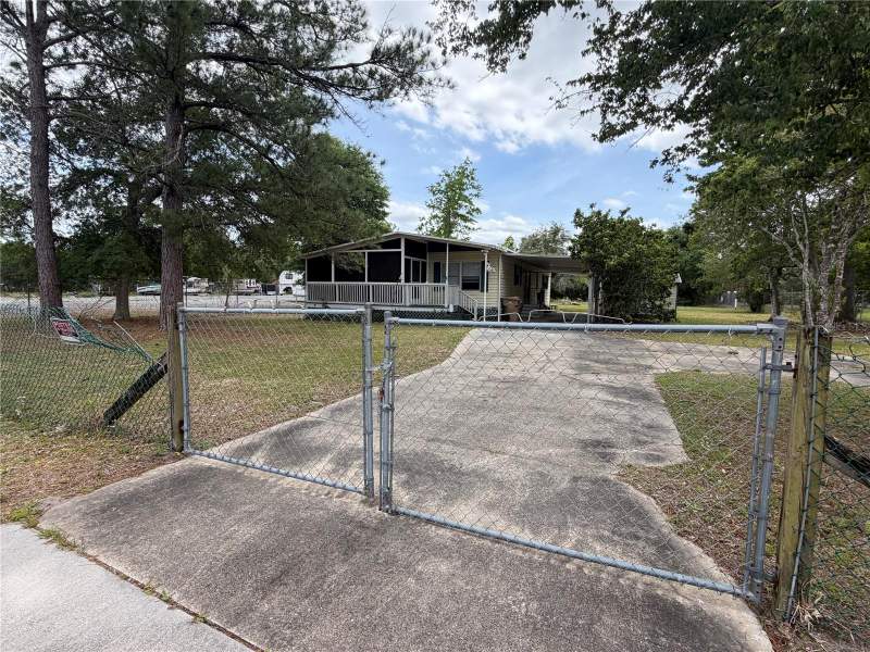 2 bedroom Mobile Home at 24138 Panther Road, Manhattan Sec 01, Astor — photo 4