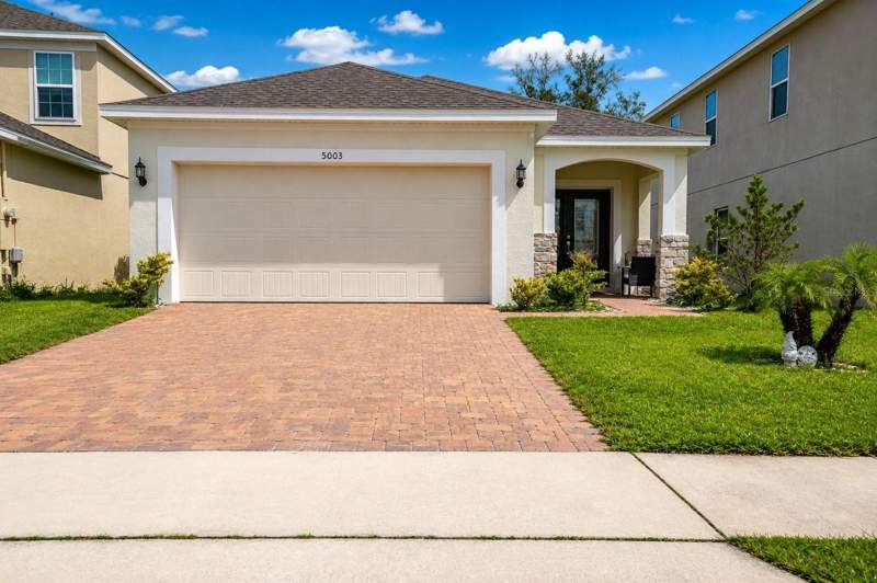 5003 ROYAL POINT AVENUE home for sale in Cypress Hammock