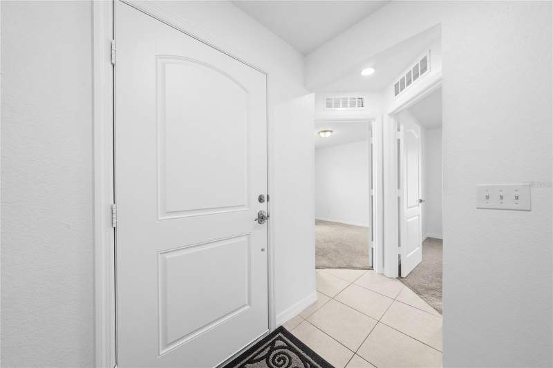 5 bedroom Single Family Residence at 1892 Amber Sweet Circle, Ridge/Swan Lake, Dundee — photo 3