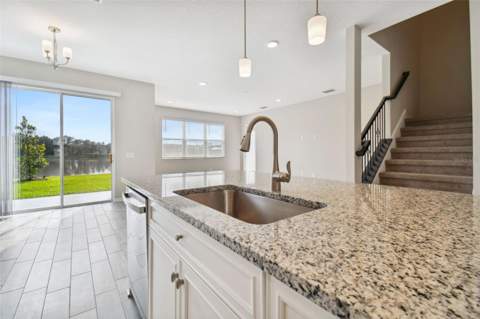 38190 Shale Stone Court, Zephyrhills FL - photo 17 of 76