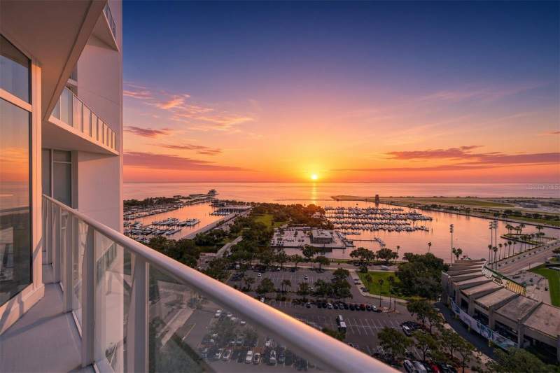 175 1ST STREET #2107 home for sale in Signature Place Condo