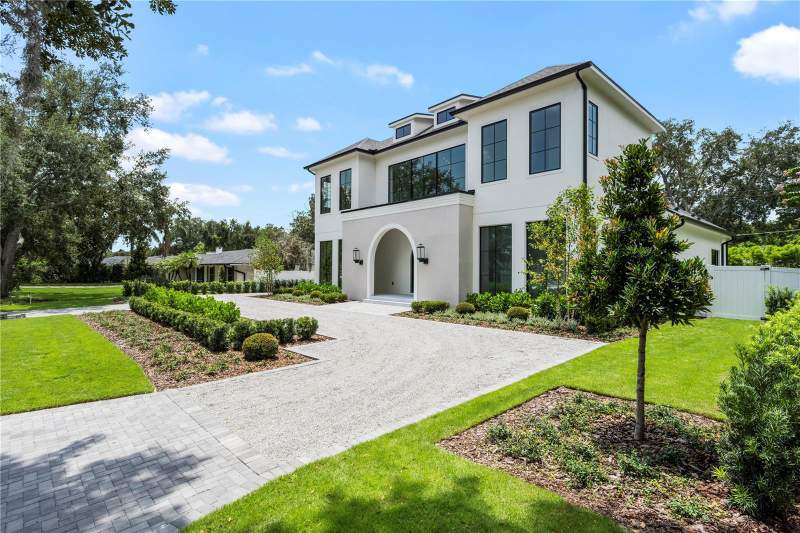 5 bedroom Single Family Residence at 1525 Granville Drive, Park Grove, Winter Park — photo 2