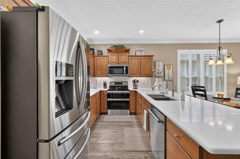 8021 Saint James Way, Mount Dora FL - photo 18 of 46