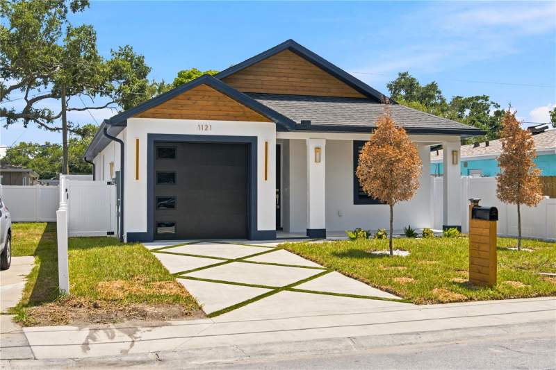 3 bedroom Single Family Residence at 1121 Engman Street, Greenwood Park No. 2, Clearwater — photo 4