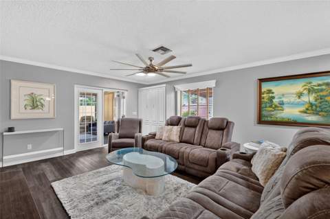 1004 Laredo Lane, Lady Lake FL - photo 16 of 38