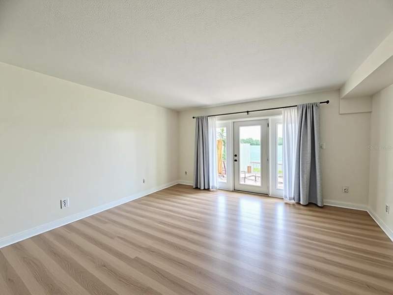 2 bedroom Townhouse at 3751 Pompano Drive #3751, Waterside At Coquina Key North, St Petersburg — photo 2