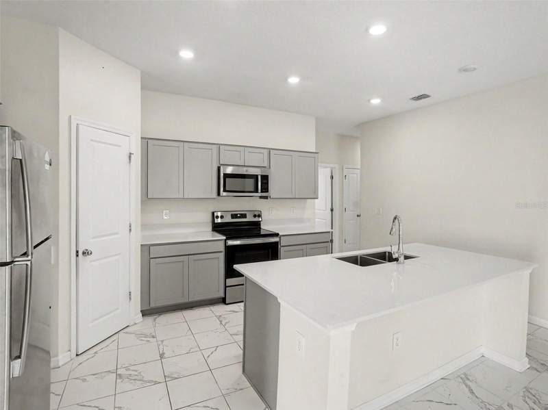 4 bedroom Single Family Residence at 4410 Holstein Street, Old Hickory Ph 1 & 2, St Cloud — photo 4