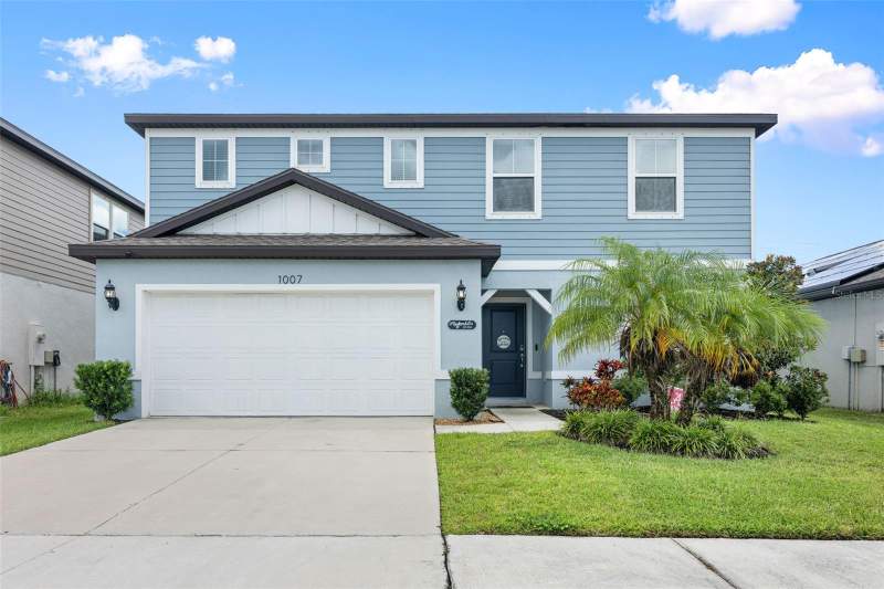 1007 GOLDEN SHINER AVENUE home for sale in Brookside Estates